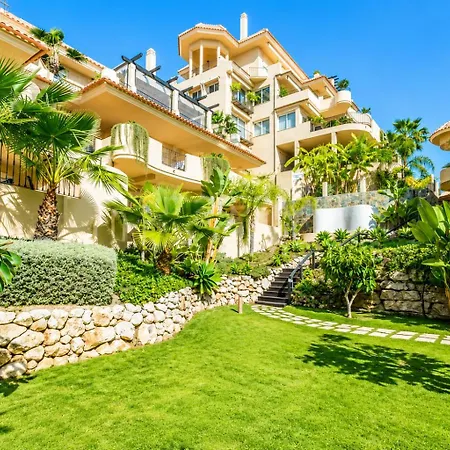 Aloha Hill Club Premium In - Pools, Restaurant, Gym, Wlan, Garage * ماربيا