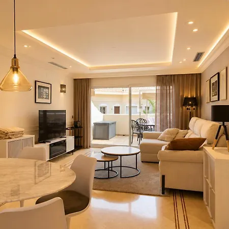 Aloha Hill Club Premium In - Pools, Restaurant, Gym, Wlan, Garage * ماربيا