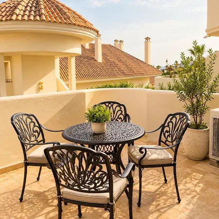 شقة Aloha Hill Club Premium In - Pools, Restaurant, Gym, Wlan, Garage