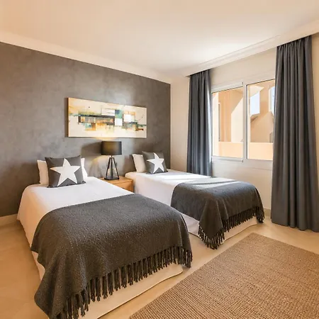 Aloha Hill Club Premium In - Pools, Restaurant, Gym, Wlan, Garage * ماربيا